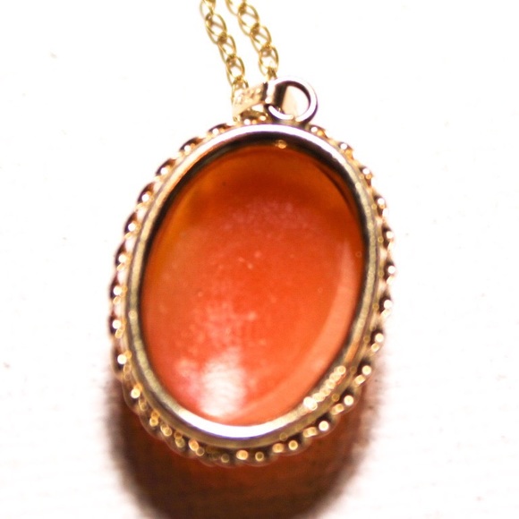 Vintage 14k Carved Shell Cameo Pendant - Picture 5 of 8